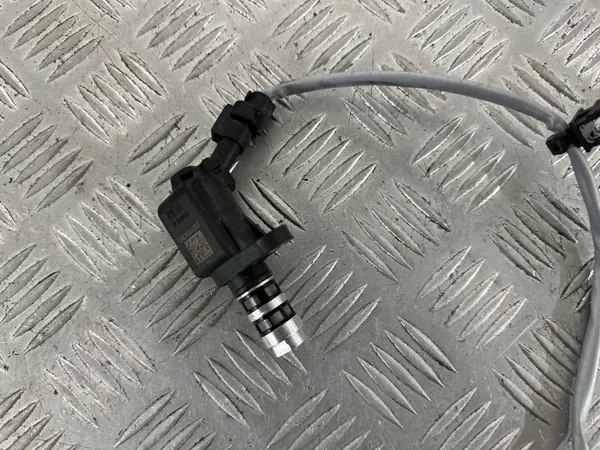 Válvula reguladora OEM 04E906455S para Skoda Fabia III image 4