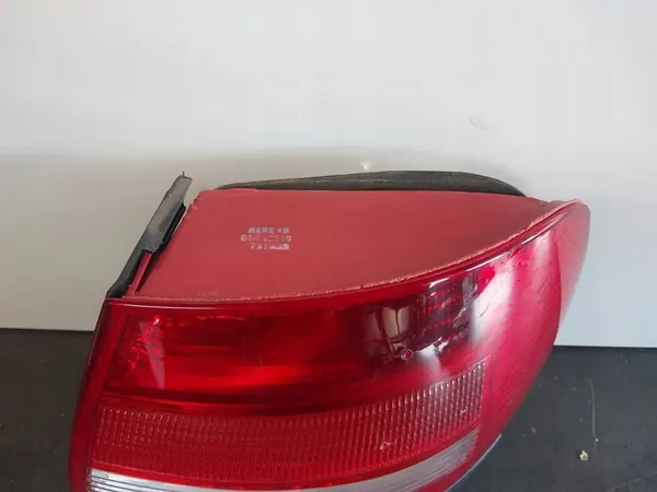 Luz trasera derecha Audi A4 B5 Sedan 1999-2001 image 5