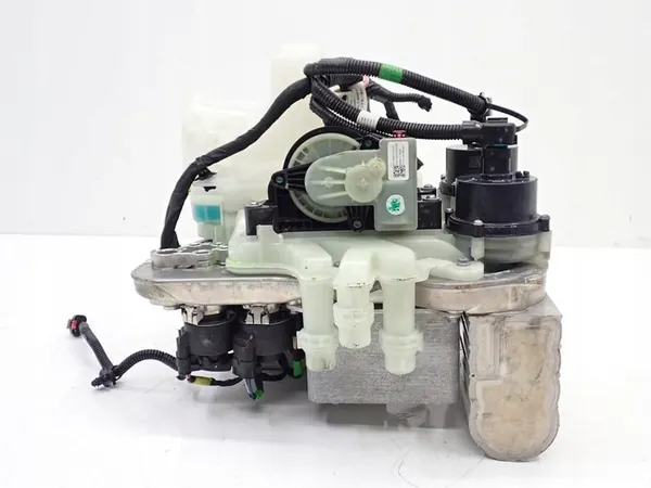 Pompe à chaleur climatisation Tesla Model Y OEM image 9