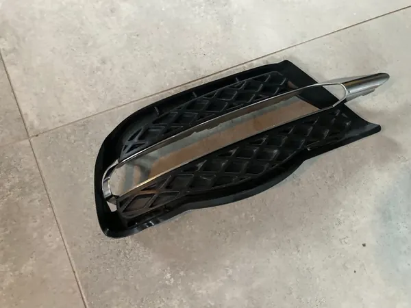 Rejilla de Parachoques Izquierda Derecha DRL para W204 2010 image 3