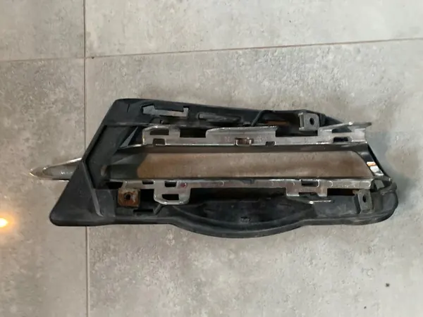 Rejilla de Parachoques Izquierda Derecha DRL para W204 2010 image 4