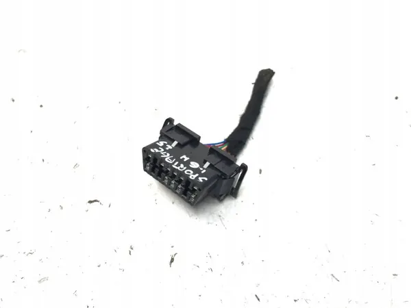 Tomada OBD II Kia Sportage V OEM MK1D151115 image 2