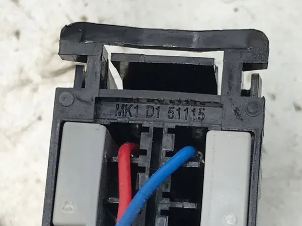 Tomada OBD II Kia Sportage V OEM MK1D151115 image 5