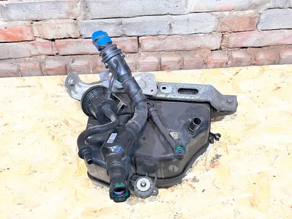 Mercedes-Benz AdBlue-säiliö OEM A2134705901 A0994711100 image 7