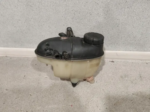 Koelvloeistofreservoir Mercedes S-Klasse C217 W222 OEM A2225000849 image 2