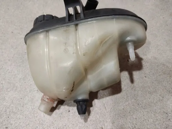 Koelvloeistofreservoir Mercedes S-Klasse C217 W222 OEM A2225000849 image 3