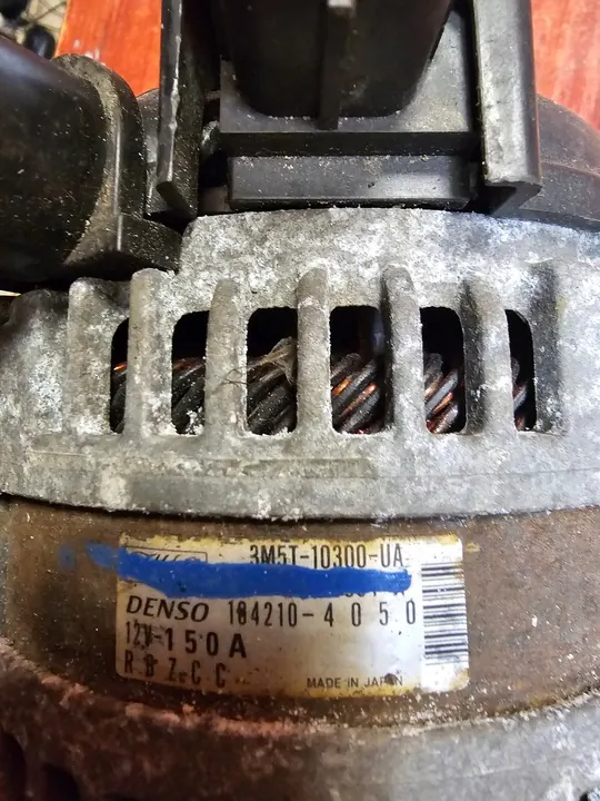 Denso Generaattori Volvo S40 V70 2.4i 30667051A image 2