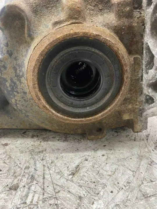 BMW Bakaxelreducerare OEM 7598855 för 3 TOURING E91 image 5