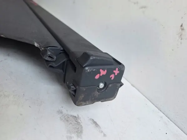 Schwarzes Gepäcknetz OEM 39882849 für Volvo V70 III image 3