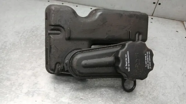 Depósito de óleo OEM 8Z0115373A para Audi A2 1.4TDI image 2