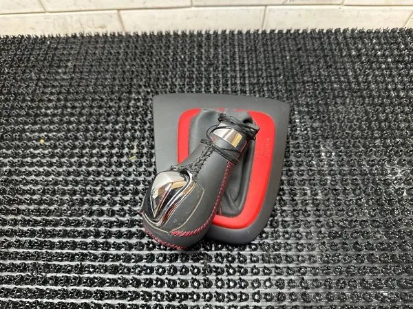 Gear Shift Knob Renault Clio IV 969351347R image 1