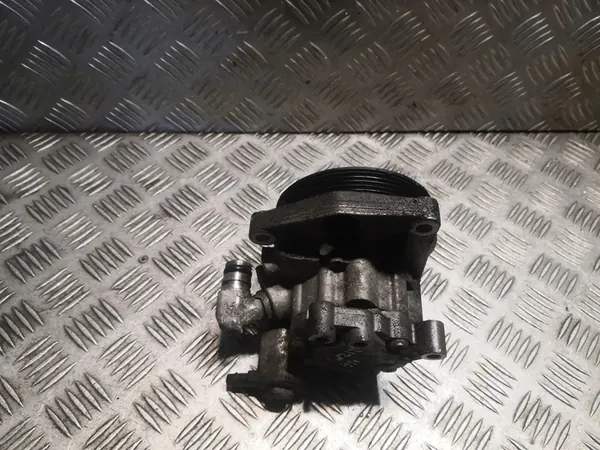 Mercedes-Benz E W212 Servostyrningspump OEM image 3