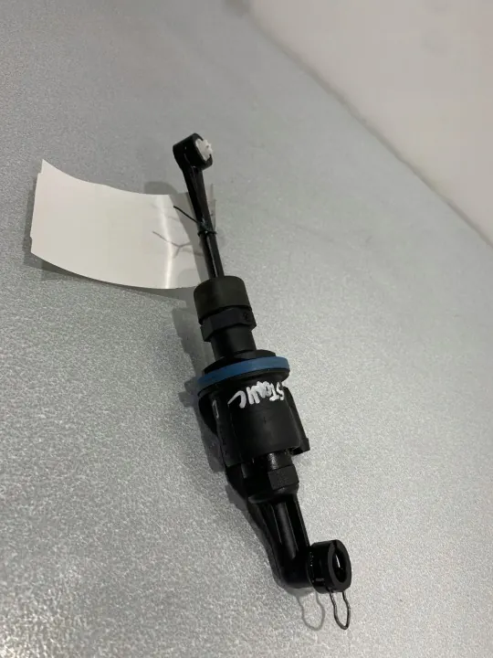 Cilindro esclavo embrague Kia Stonic OEM FBZ18202 image 2