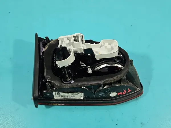 Luz trasera derecha VW Golf VII 5G9945094D image 5