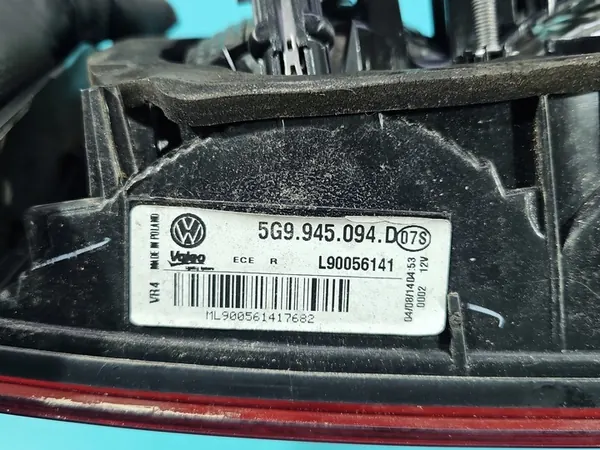 Luz trasera derecha VW Golf VII 5G9945094D image 7