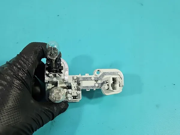 Luz trasera derecha VW Golf VII 5G9945094D image 8