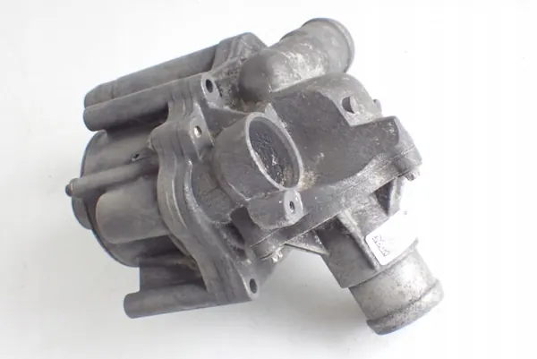 Pompe à eau OEM 057011L pour Audi Q7 A8 - Occasion image 2