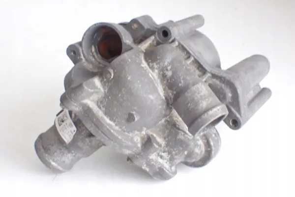Pompe à eau OEM 057011L pour Audi Q7 A8 - Occasion image 3