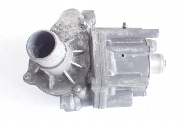 Pompe à eau OEM 057011L pour Audi Q7 A8 - Occasion image 5