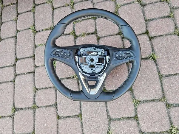 Volant en cuir chauffé #A80 Opel Corsa F image 1