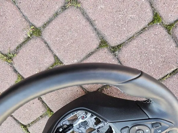 Volant en cuir chauffé #A80 Opel Corsa F image 8