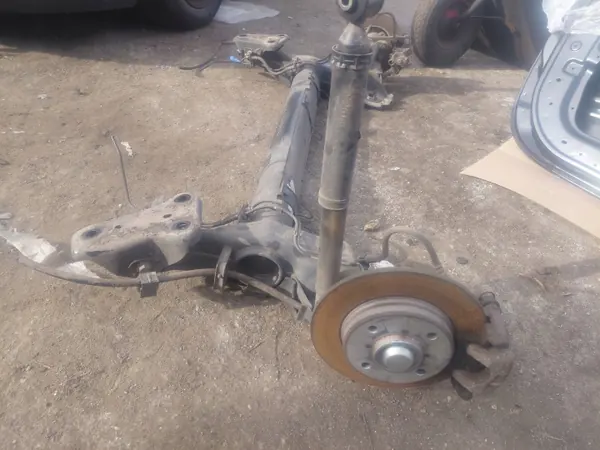 Taka-akselin palkki CITROEN C3 III AIRCROSS OEM image 3