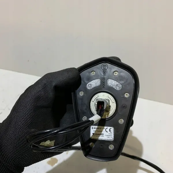 Renault Clio V dakantenne OEM 282175296R GPS image 3