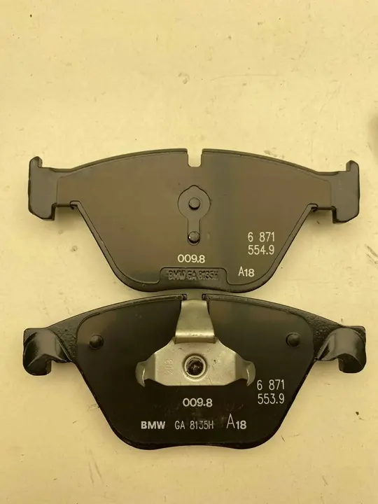 Conjunto de discos e pinças de freio BMW 5 F10 F11 2010 OEM image 2