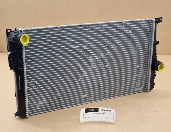 Radiateur de liquide BMW OEM 17117600511 Occasion image 2