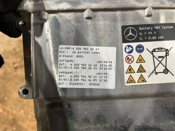 Mercedes-Benz Spannungswandler OEM A0009019014 image 3