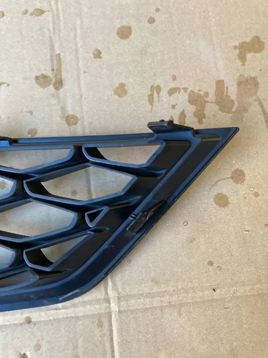 Grade do para-choque dianteiro esquerdo SEAT LEON III OEM image 6