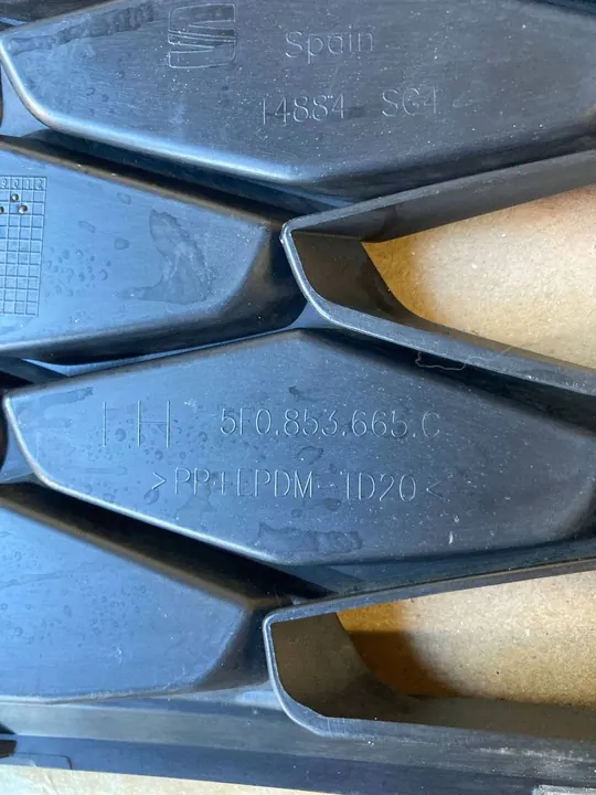 Grade do para-choque dianteiro esquerdo SEAT LEON III OEM image 9