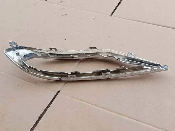 Vasen takapuskurin koriste Volkswagen Tiguan Allspace image 6