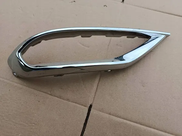 Vasen takapuskurin koriste Volkswagen Tiguan Allspace image 8