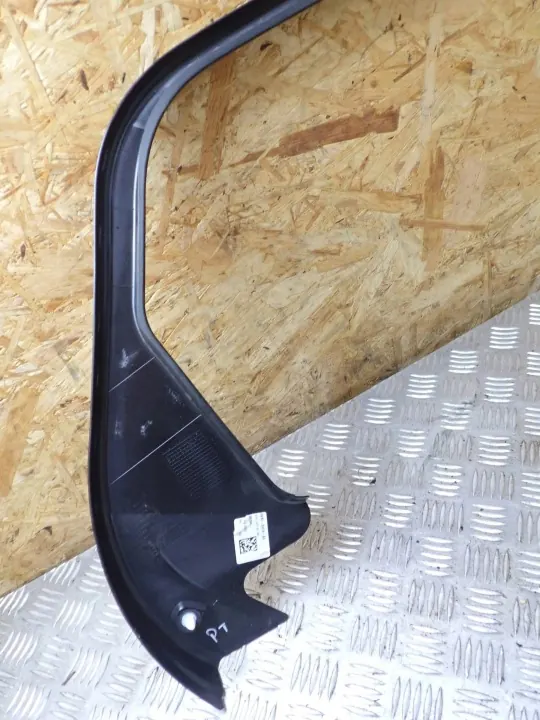 Jaguar F-Pace Achterruitlijst OEM HK8325514A Rechts image 6