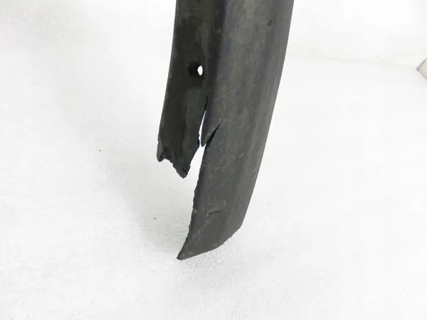 Lokasuojan trimmi VW Golf II 191853817A image 9