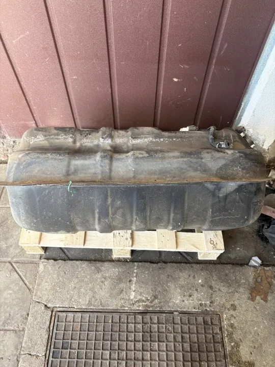Brandstoftank OEM BAK ZBIORNIK PALIWA Nissan Terrano II image 6
