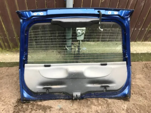 OEM 2000010200900 Bakruta för Fiat Punto II image 4