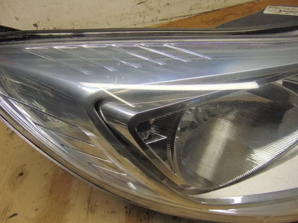 Faros Delantero Derecho Ford Focus III MK3 image 3