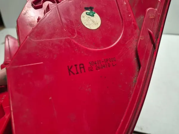 Luz trasera izquierda Kia Venga LIFT 92401-1P000 image 8