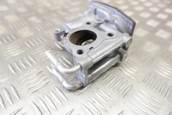 Toyota EGR-ventil OEM 258000R010 för RAV4 XA40 image 3