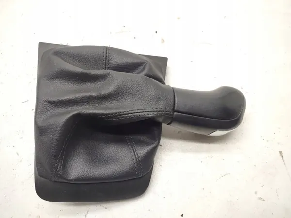 Pommeau de vitesse OEM 5L1711113P Skoda Yeti 2012 image 10