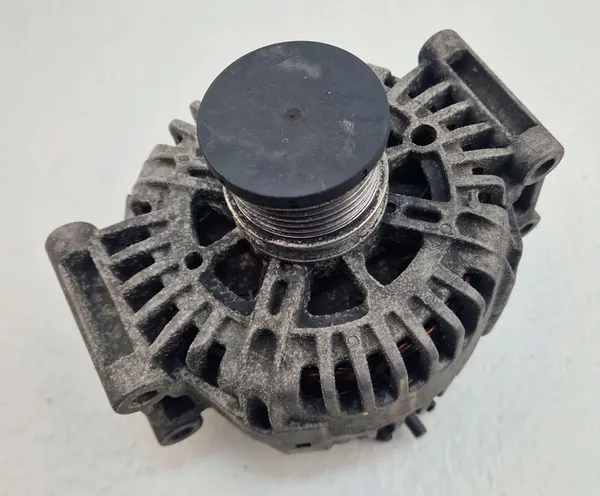 Vaihtovirtageneraattori Valeo 150A Mercedes C W204 image 5