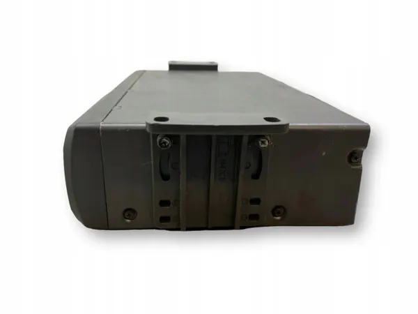 Volkswagen CD/DVD-wisselaar OEM 160996288 - Gebruikt image 5