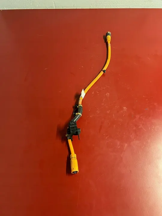 BMW X3 G01 Korkeajännitekaapeli OEM 8485586 image 2