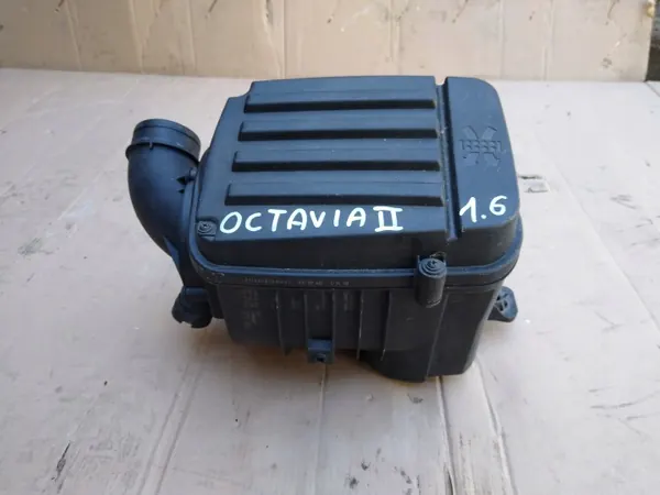 OEM 1K0129610B Luftfiltergehäuse - Gebraucht image 2