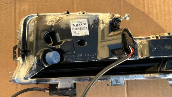 Volvo S60 II V60 LED DRL Phare Droit OEM 31420396 image 7