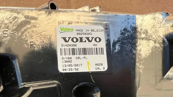 Volvo S60 II V60 LED DRL Phare Droit OEM 31420396 image 8