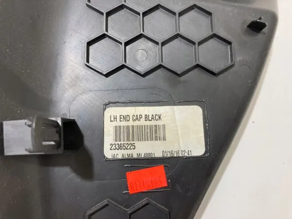 OEM 23365225 Cache Latéral Console Gauche Camaro VI image 4