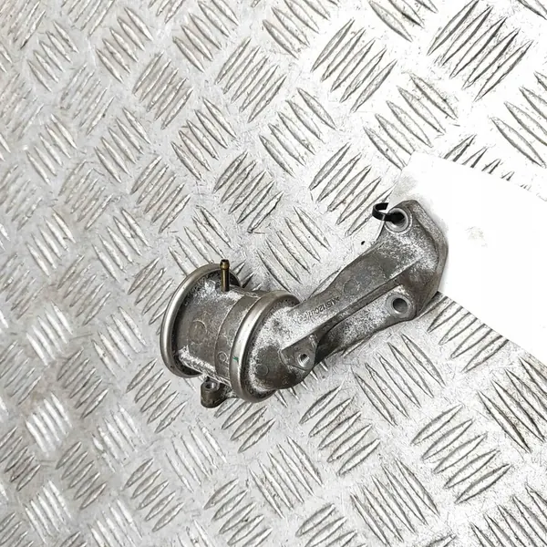 Motorutrymmet Dela Audi A5 Cabrio 3.0L 06E131102K image 4